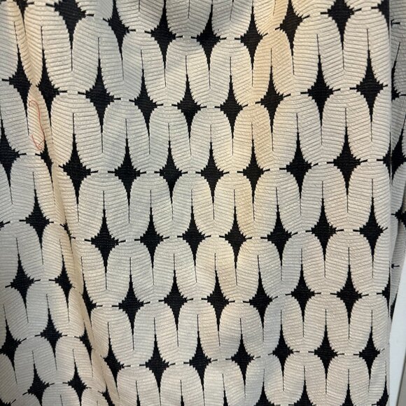Renee C Gray & White Printed Below Knee Lightweight Skirt-1X - Picture 2 of 3